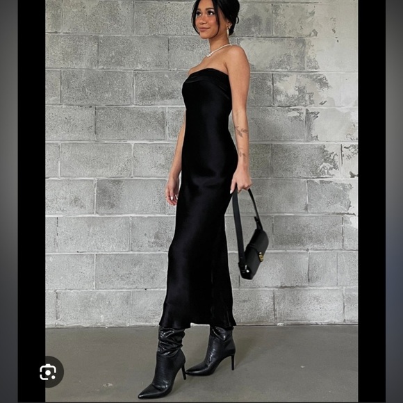 Princess Polly Black Maxi Dress - Picture 1 of 8